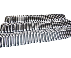 發(fā)動機中冷管