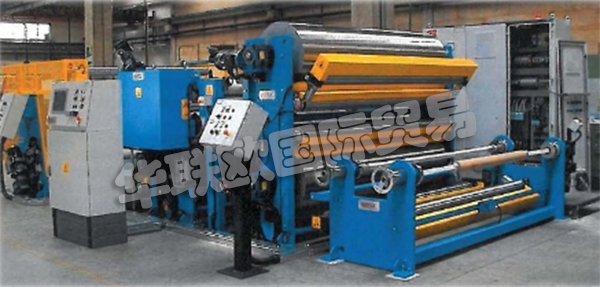 意大利COMERIO公司主要供應(yīng)：非織造布加工機(jī)器、熱粘合壓延機(jī)、實(shí)驗(yàn)室機(jī)器、特殊的高壓延機(jī)、超聲波壓延機(jī)、壓紋壓延機(jī)、熱軋系統(tǒng)、外圍鉆機(jī)缸、完整的熱粘合設(shè)備、橡膠加工機(jī)器、內(nèi)部混合機(jī)、混合機(jī)、圓筒研磨機(jī)、特殊壓光機(jī)，切割單元、自動(dòng)絡(luò)筒機(jī)、完整壓光系統(tǒng))、飼料擠出機(jī)、壓光機(jī)、特殊壓光機(jī)、自動(dòng)繞線機(jī)、壓花系統(tǒng)、用于壓延的成套設(shè)備。