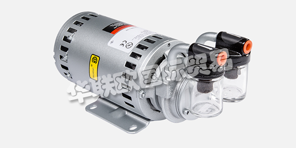 GAST是一家美國(guó)公司，生產(chǎn)各種氣動(dòng)產(chǎn)品, 包括真空泵、空氣壓縮機(jī)、微型氣泵、小型空壓機(jī)、氣動(dòng)馬達(dá)、氣動(dòng)減速馬達(dá)、真空發(fā)生器和旋渦式鼓風(fēng)機(jī)。小編接下來(lái)為您介紹GAST公司,GAST真空泵。